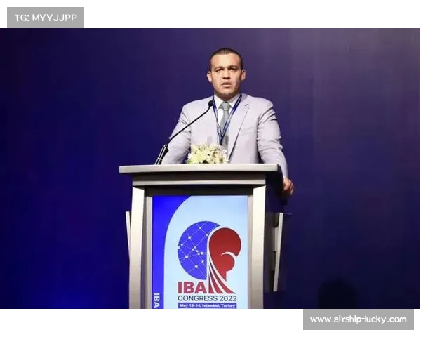 前中量级拳王戈洛夫金当选国际拳联新任主席